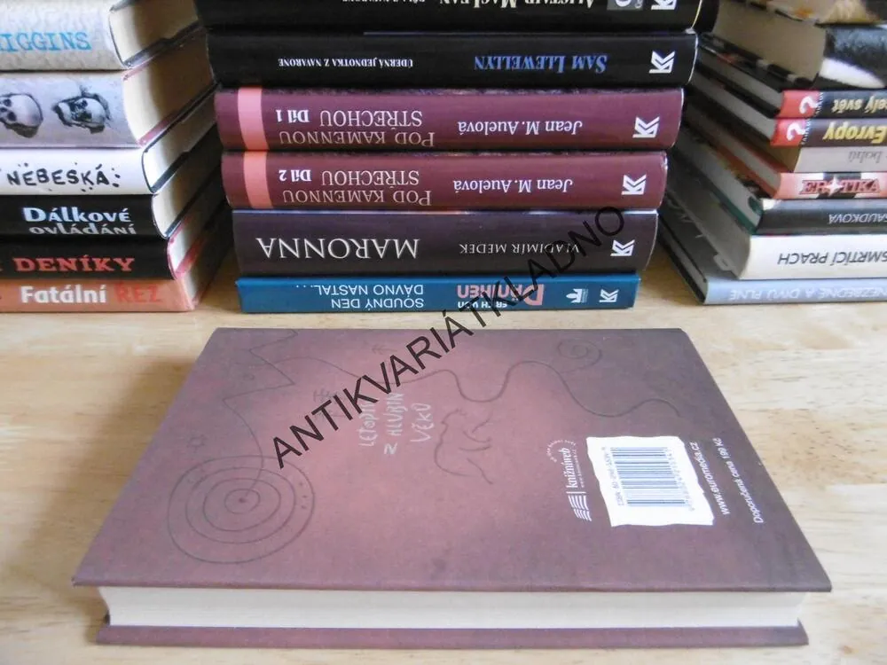 BRATR VLK, LETOPISY Z HLUBIN VĚKŮ, MICHELLE PAVEROVÁ, **an