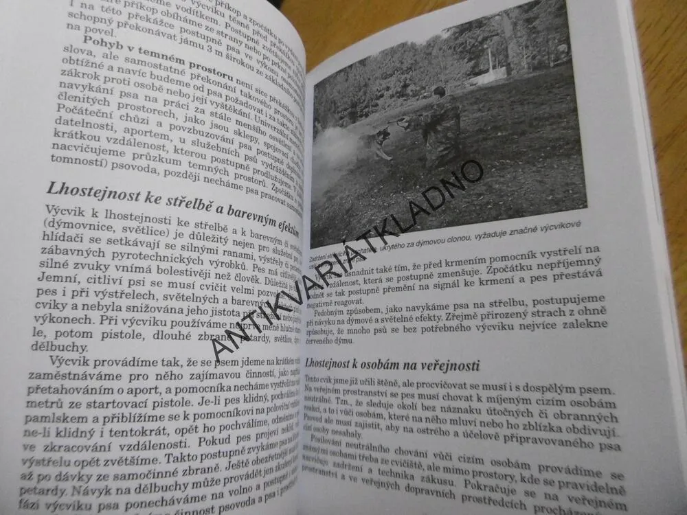 PES K OBRANĚ OSOB A OCHRANĚ MAJETKU, JOSEF RŮŽIČKA, **an