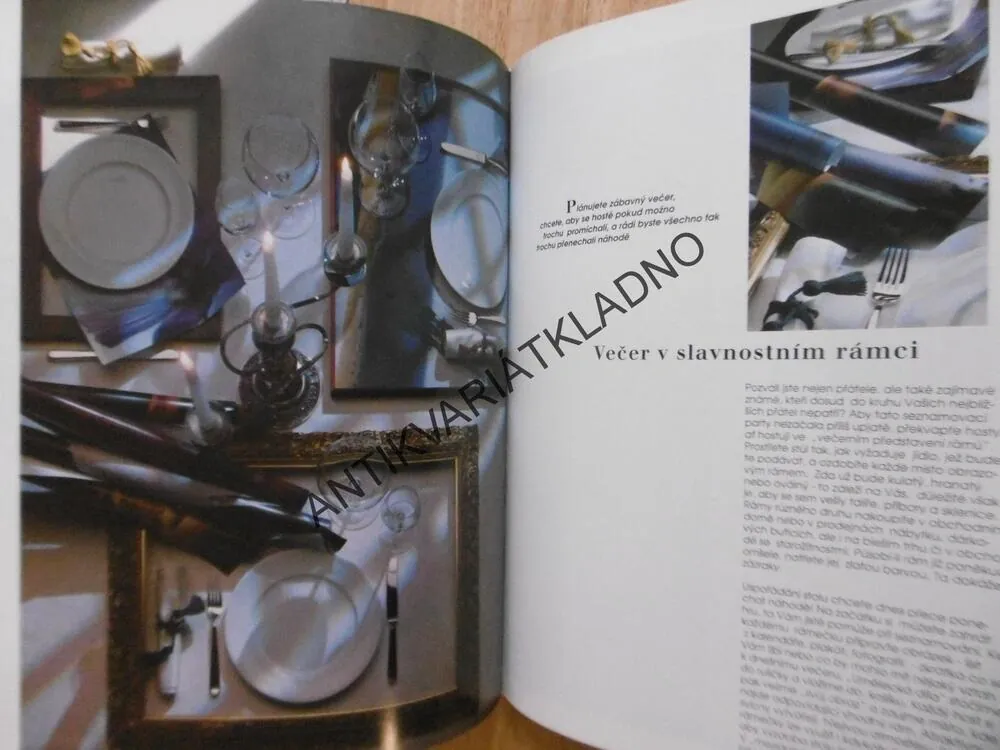 PŘEHLÍDKA SLAVNOSTNĚ PROSTŘENÝCH STOLŮ, **an