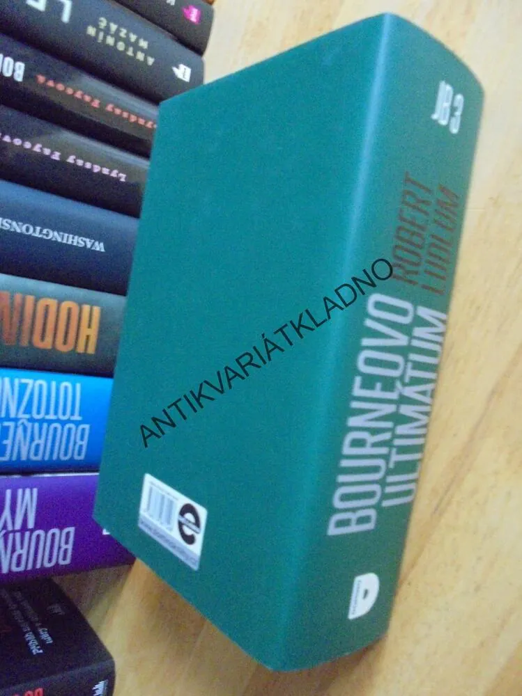 BOURNEOVO ULTIMÁTUM, ROBERT LUDLUM, **an