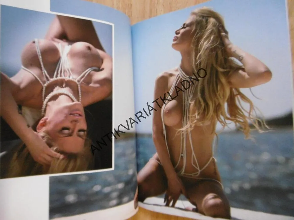 PLAYBOY, 5/2020, PLAYMATE KAROLINA, PAVEL ŠPORCL