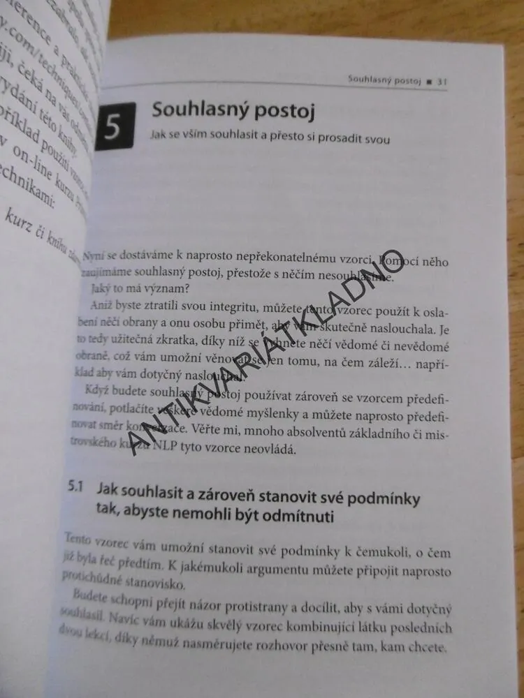 ZAKÁZANÉ PŘESVĚDČOVACÍ TECHNIKY, RINTU BASU, **an