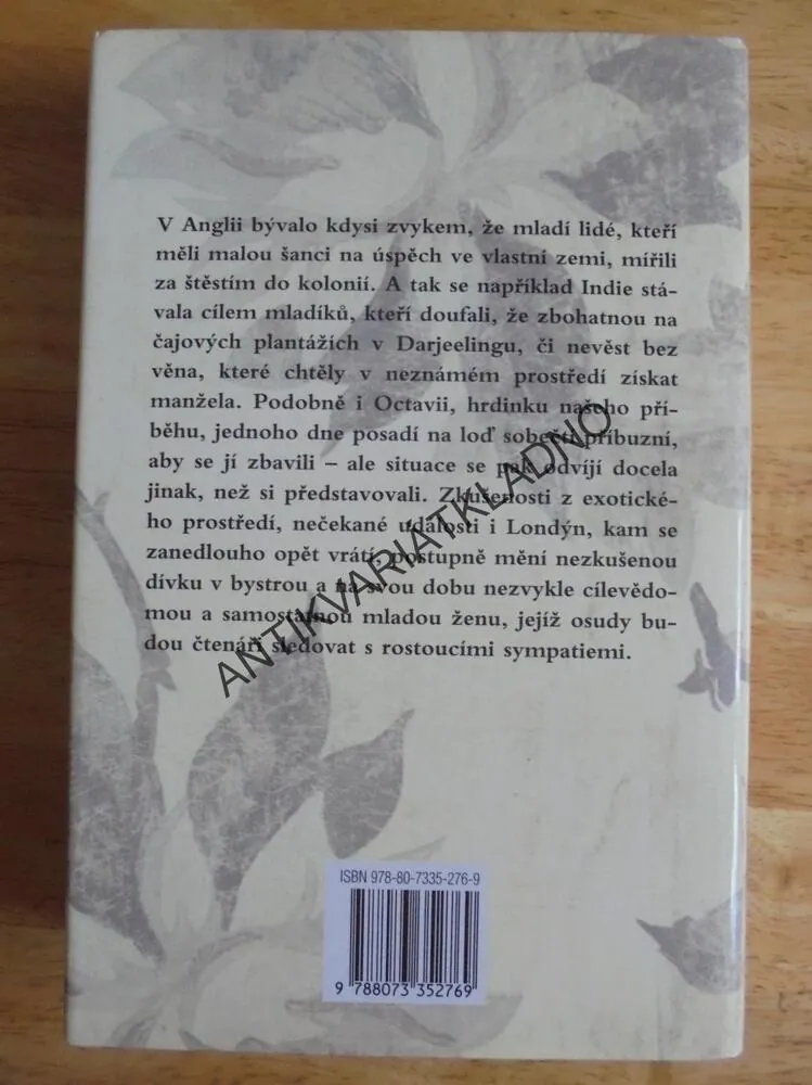 STRASTIPLNÉ PENÍZE PANÍ DARCYOVÉ, E. ASTONOVÁ