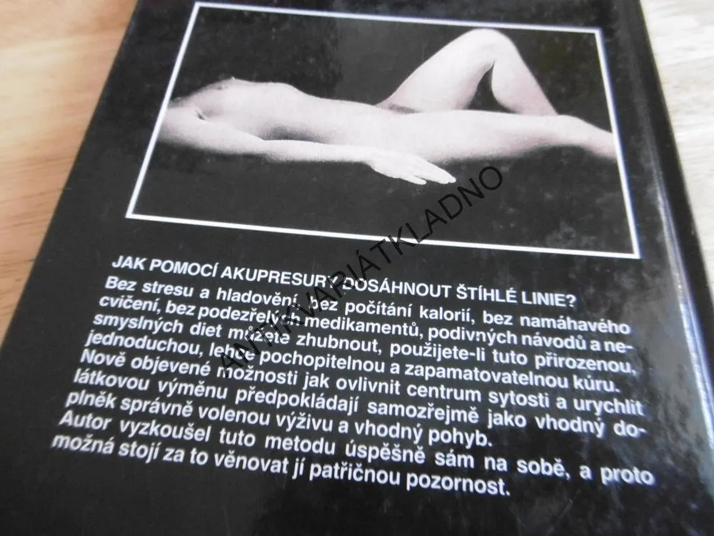 AKUPRESUROU KE ŠTÍHLÉ LINII, CHRISTIAN MEYER, **an
