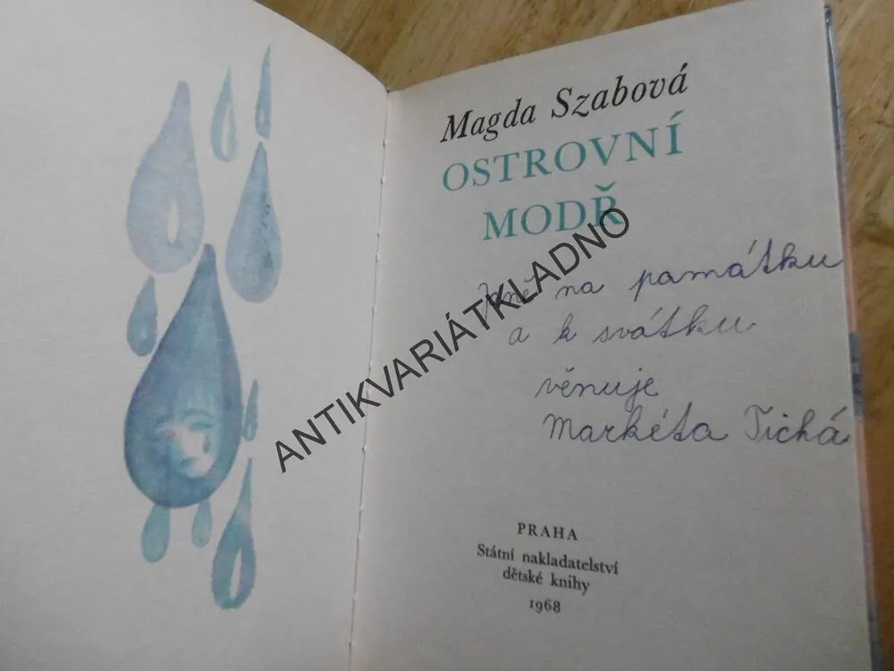 OSTROVNÍ MODŘ, MAGDA SZABOVÁ, **an