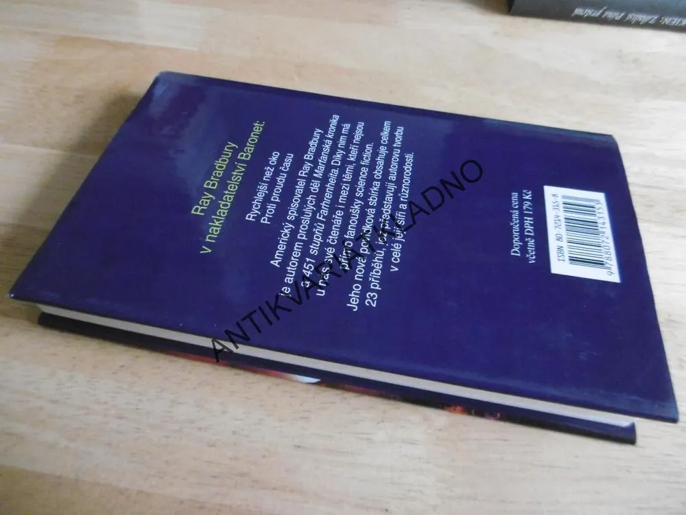 PROTI PROUDU ČASU, RAY BRADBURY, **an