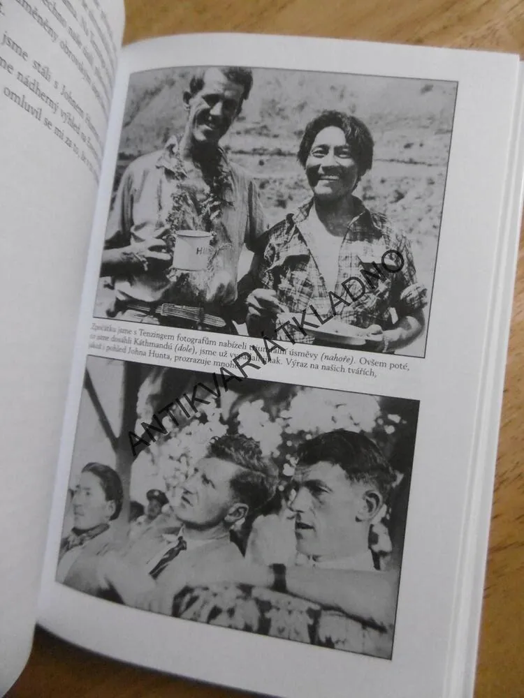 POHLED Z VRCHOLU, SIR EDMUND HILLARY, **an