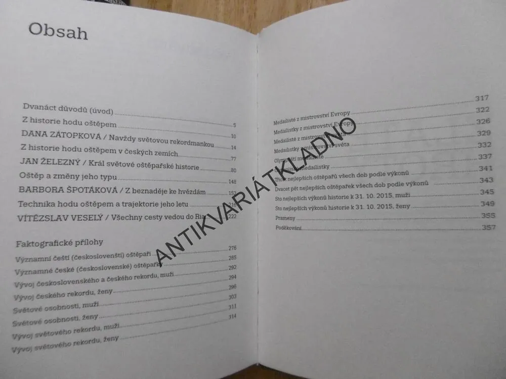 ZLATÉ HROTY, PETR FELDSTEIN, DANA ZÁTOPKOVÁ, JAN ŽELEZNÝ, BARBORA ŠPOTÁKOVÁ, VÍTĚZSLAV VESELÝ, **an