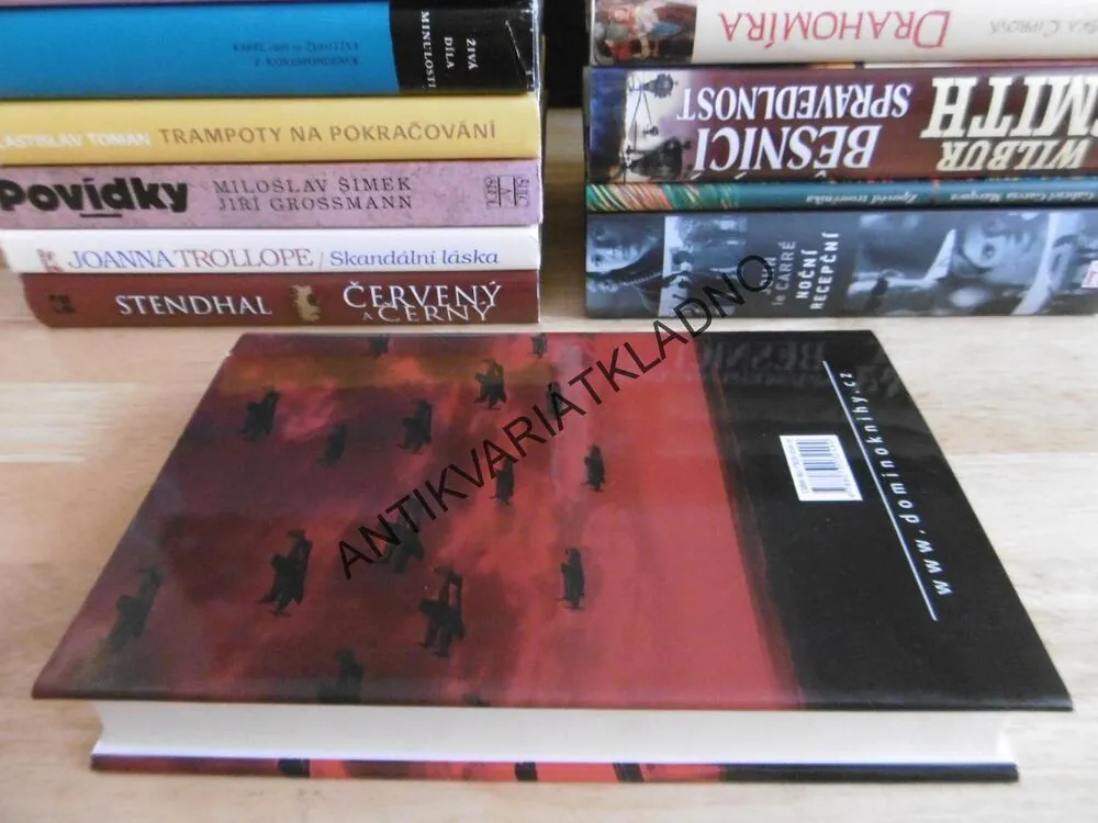 DĚDICTVÍ SCARLATTŮ, ROBERT LUDLUM, **an