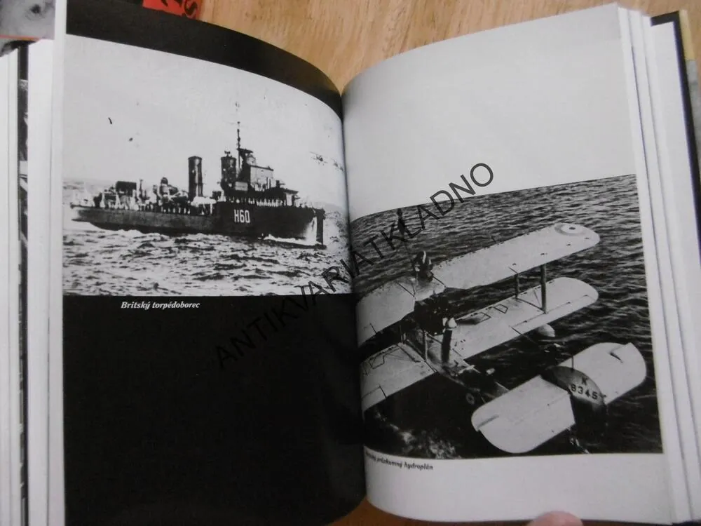 DRUHÁ SVĚTOVÁ VÁLKA, 2. DÍL JEJICH NEJSKVĚLEJŠÍ HODINA,WINSTON S. CHURCHILL, **an