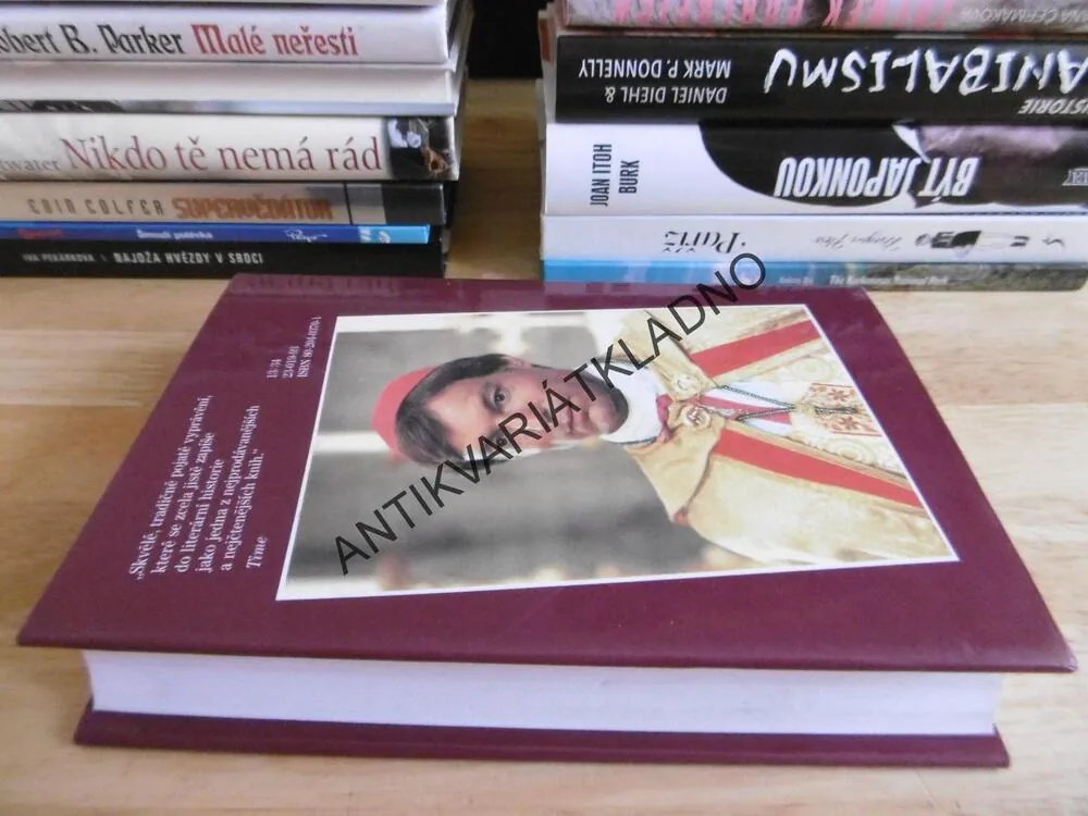 PTÁCI V TRNÍ, COLLEEN MCCULLOUGHOVÁ, **an