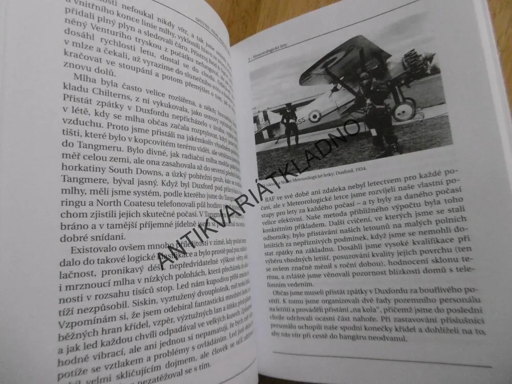 SPITFIRE, PŘÍBĚH ZKUŠEBNÍHO PILOTA, JEFFREY QUILL, **an