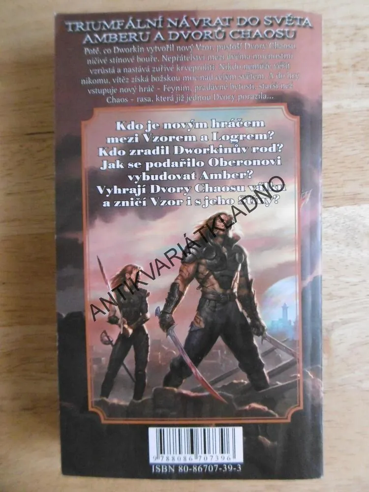 KOUZLO AMBERU, ROGER ZELAZNY, **an