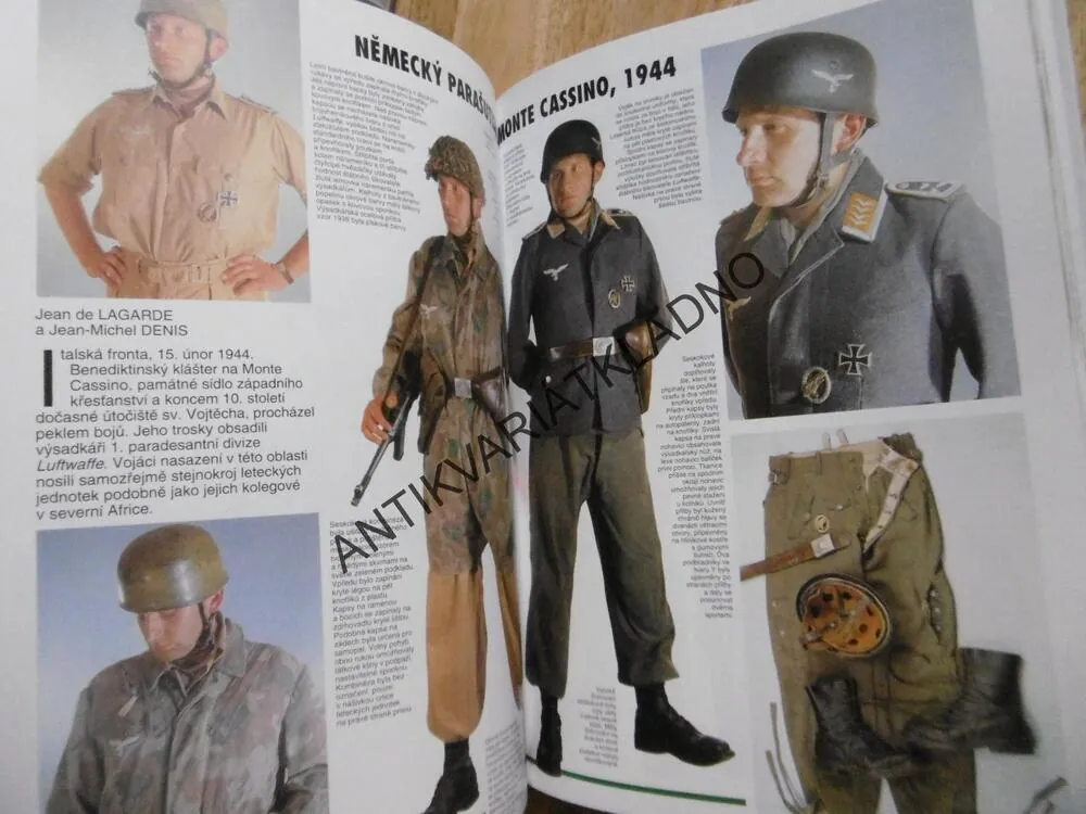 NĚMEČTÍ VOJÁCI VE DRUHÉ SVĚTOVÉ VÁLCE, UNIFORMY 2. SVĚTOVÁ VÁLKA, **an