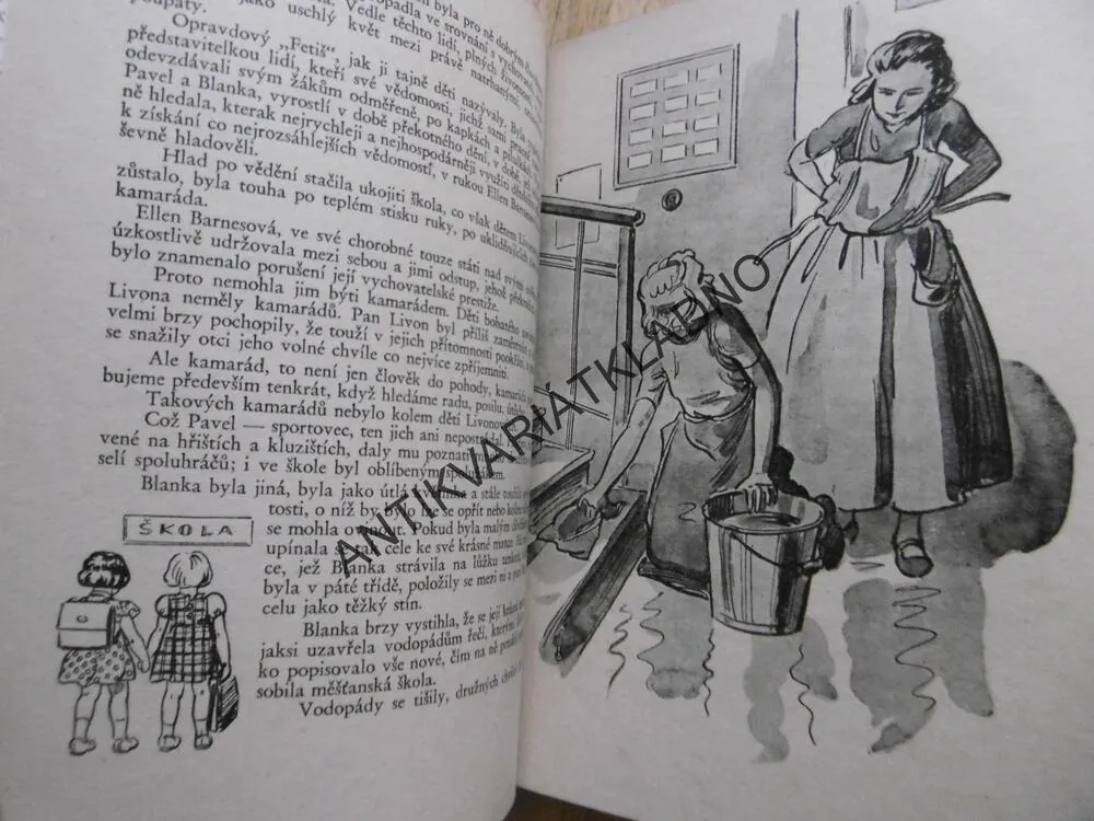 OBLÁZEK S PETŘÍNSKÉ STRÁNĚ, MARIE DOUTLÍKOVÁ-ŘÍHOVÁ, 1945, **an