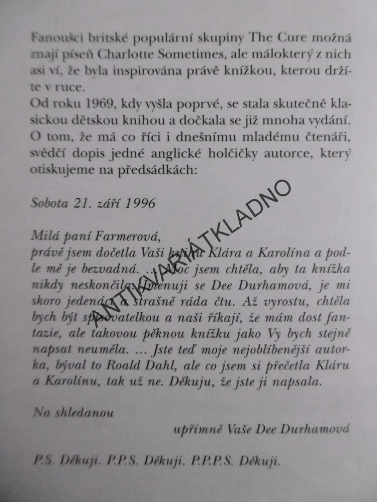 KLÁRA A KAROLÍNA, PENELOPE FARMEROVÁ, **an