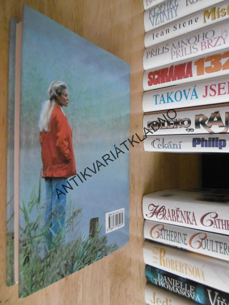 DÍVČÍ JMÉNO, FRANCOISE BOURDIN, **an