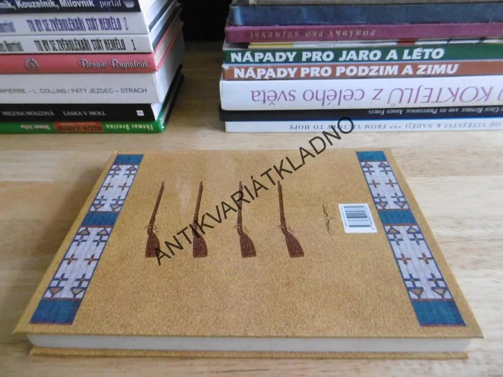 VINNETOU, SMRTÍCÍ PRACH, KAREL MAY, **an