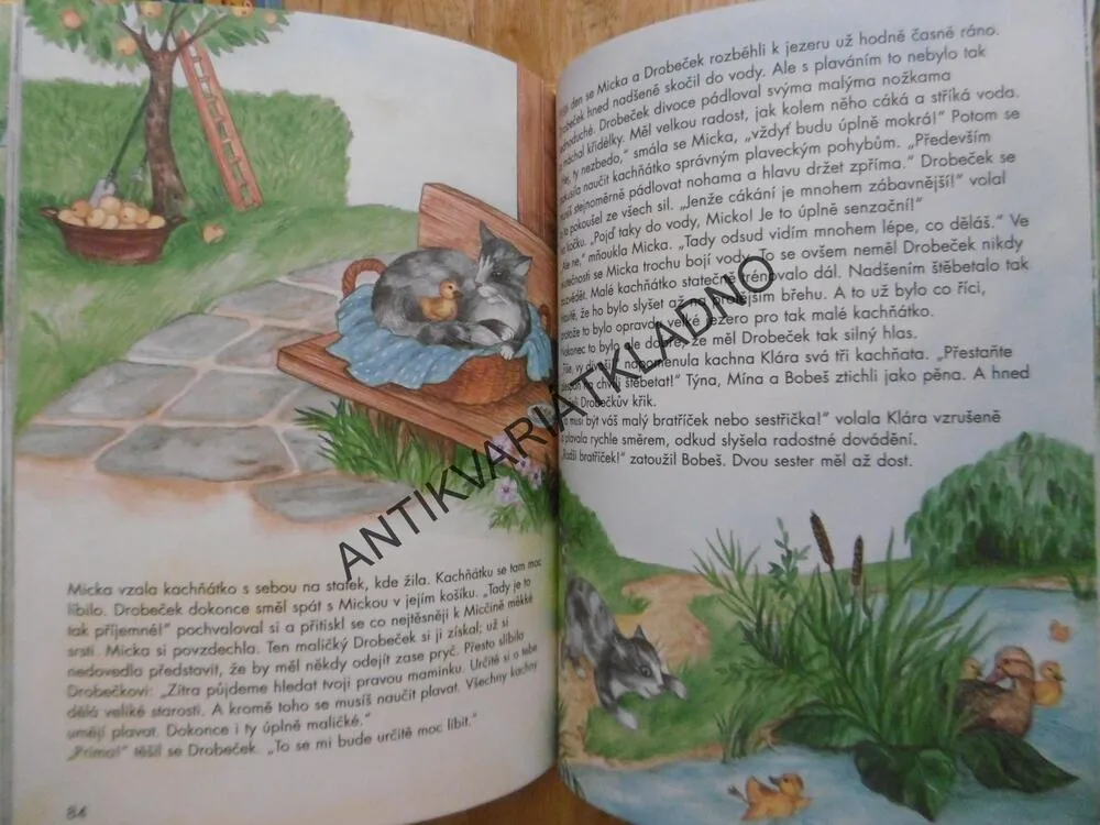 MOJE VELKÁ POHÁDKOVÁ KNIHA O ZVÍŘÁTKÁCH, CLAUDIA BARTZOVÁ, URSULA MUHROVÁ, ERIKA SCHEUERINGOVÁ, ANNA KOSANOVÁ, **an