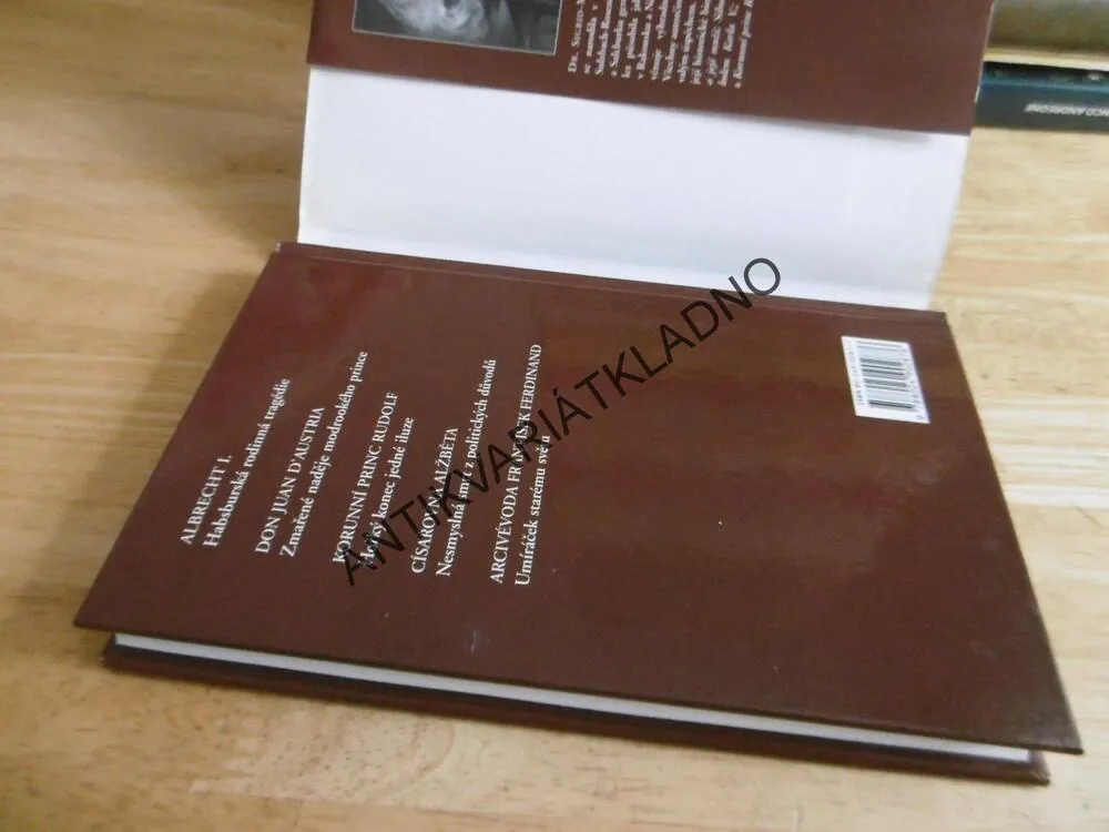 VRAŽDY V RODĚ HABSBURSKÉM, SIGRID-MARIA GROSSINGOVÁ, **an