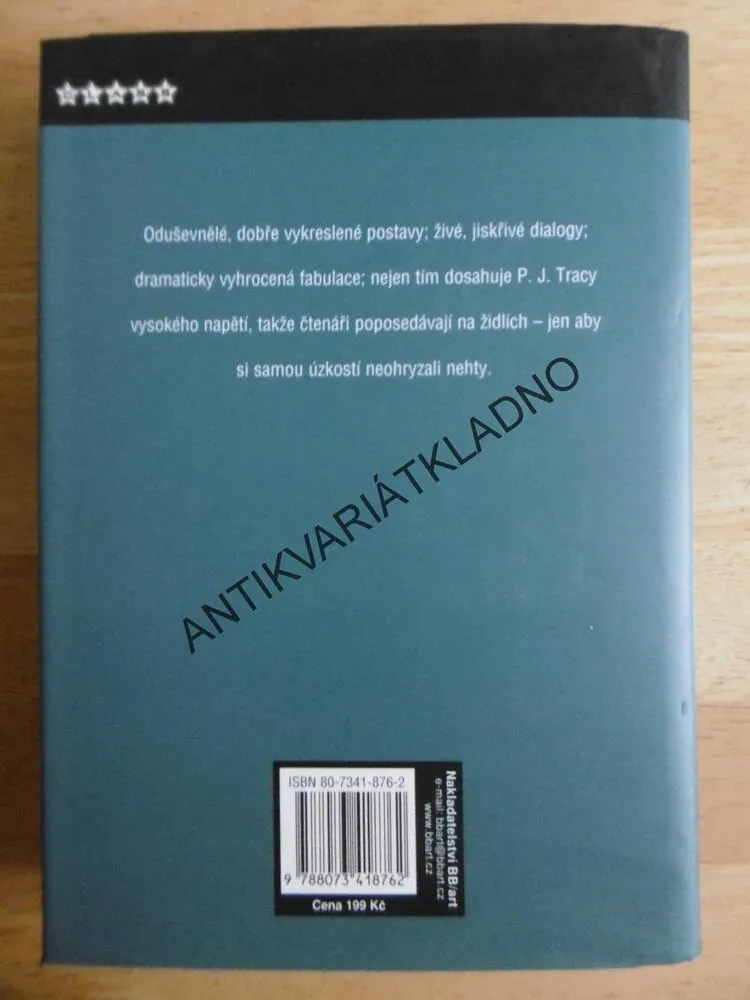 ŽIVÁ NÁVNADA, P. J. TRACY, **an