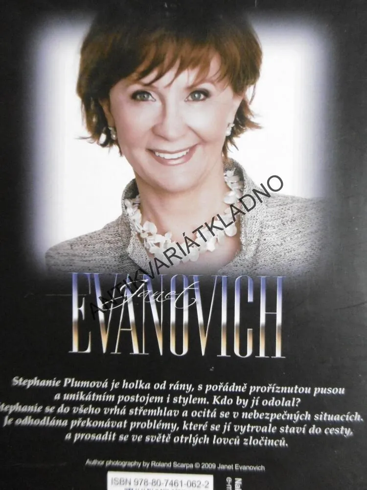 OMNIBUS, ZA VŠECHNY PRACHY, DVAKRÁT ŘEŽ, JEDNOU MĚŘ, NEŽ BYS DO TŘÍ NAPOČÍTAL, JANET EVANOVICH, **an