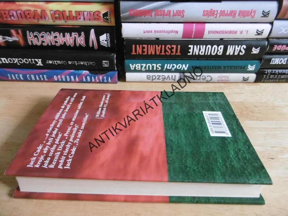 POBÍT VŠECKY PRÁVNÍKY?, WILLIAM DEVERELL, **an