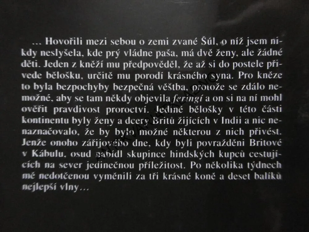 NEMRAVNÁ BOHYNĚ, MADELEINE BRENT, **an