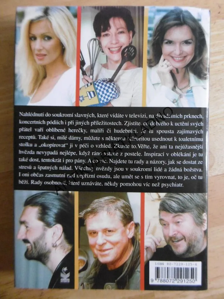 ZA DVEŘMI DOMOVA, VENDA DEZORTOVÁ, **an