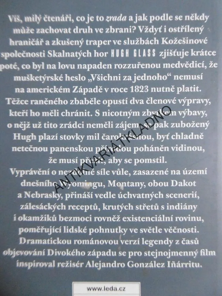 ZMRTVÝCHVSTÁNÍ, MICHAEL PUNKE, **an