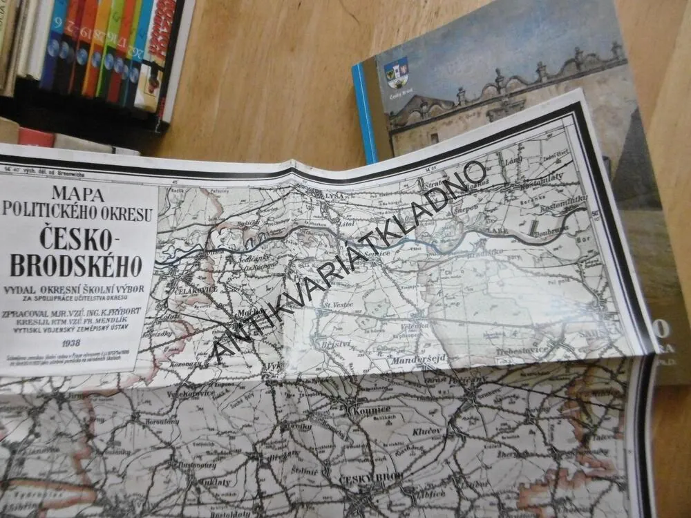ZMIZELÉ ČESKOBRODSKO, MĚSTSKÉ PAMÁTKY, LIDOVÁ ARCHITEKTURA, PhDr, VLADIMÍR JAKUB MRVÍK, Ph. D., **an