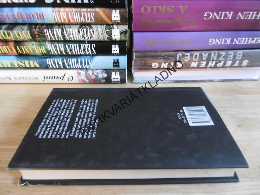 GERALDOVA HRA, STEPHEN KING, **an