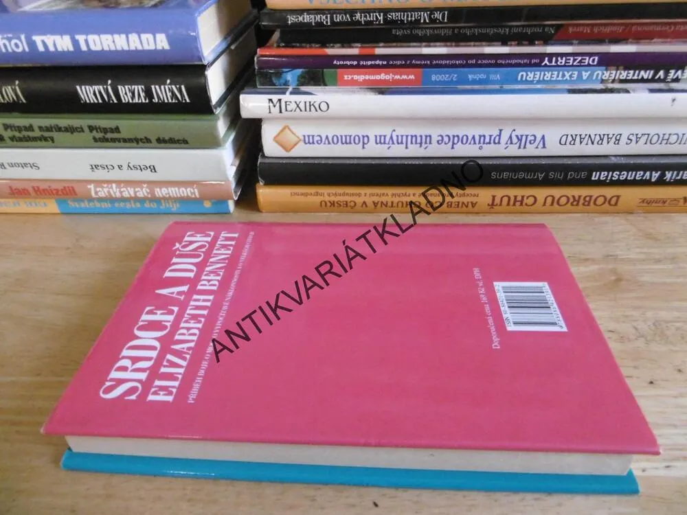 SRDCE A DUŠE, ELIZABETH BENNETT, **an