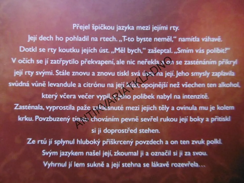 DAREBÁKOVA SÁZKA, CHRISTI CALDWELLOVÁ, **an