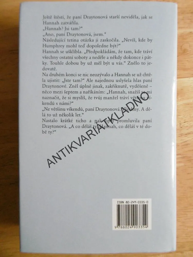 TAJNÉ SCHŮZKY, CATHERINE COOKSONOVÁ, **an