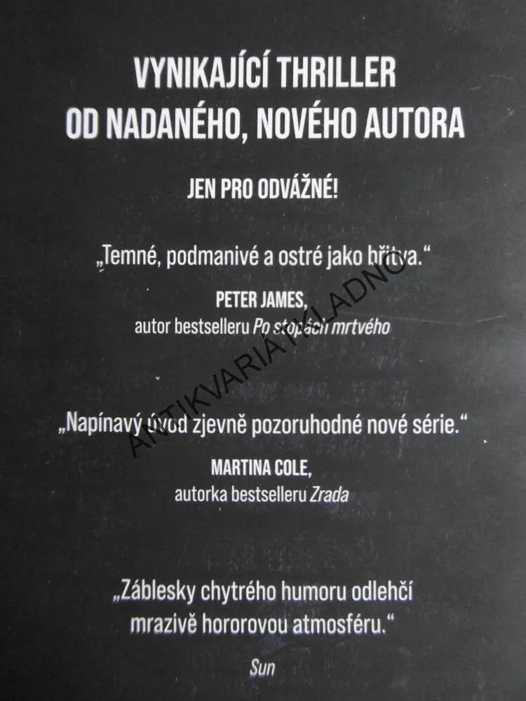 LOUTKOVÉ DIVADLO, M. W. CRAVEN, **an