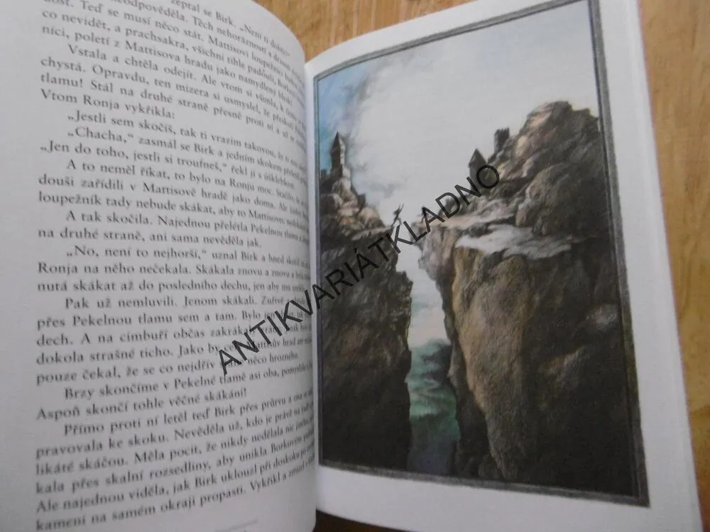 RONJA, DCERA LOUPEŽNÍKA, ASTRID LINDGRENOVÁ, **an