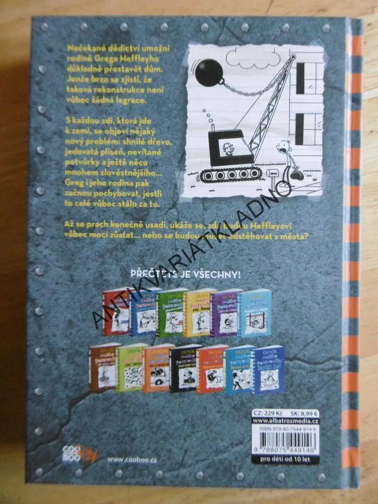 DENÍK MALÉHO POSEROUTKY 14., NA SPADNUTÍ, JEFF KINNEY, **an