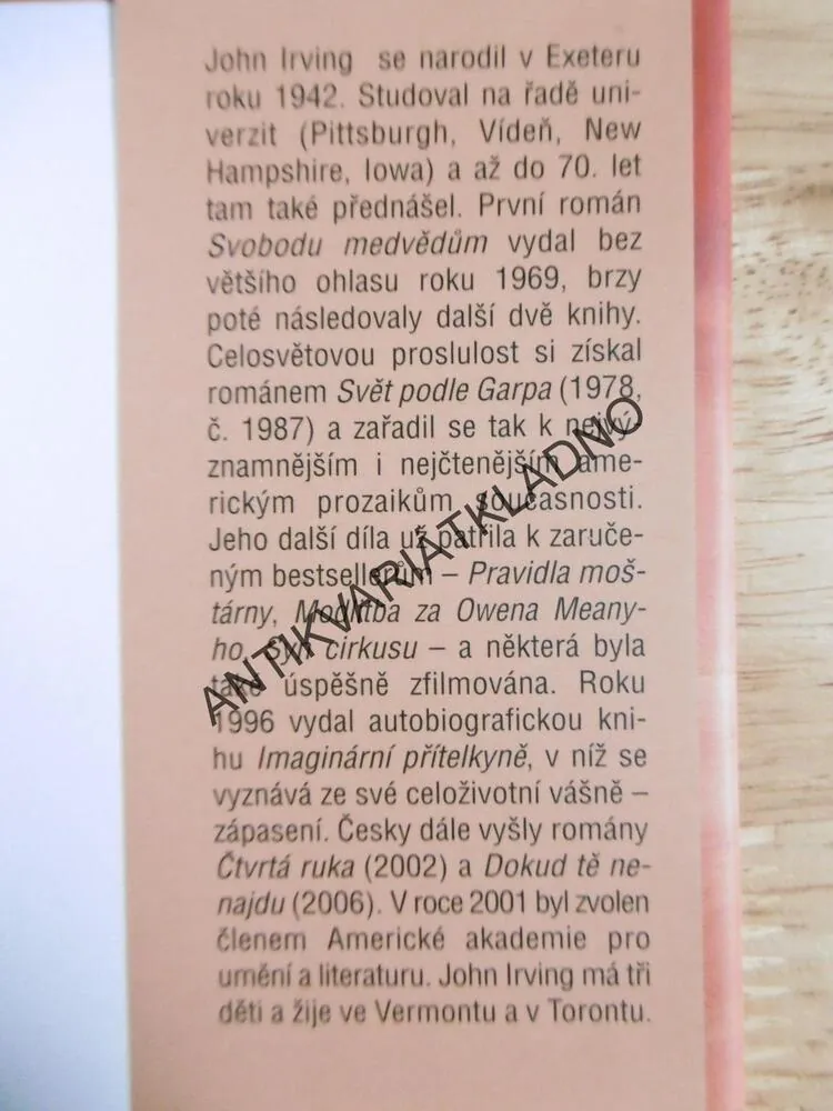 ROK VDOVOU, JOHN IRVING, **an
