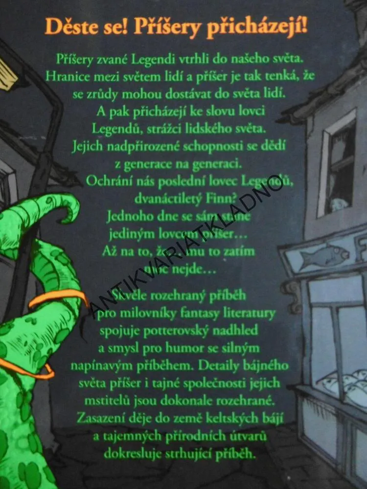 DĚSTE SE! PŘÍŠERY PŘICHÁZEJÍ!, TEMNOÚSTÍ, SHANE HEGARTY, **an