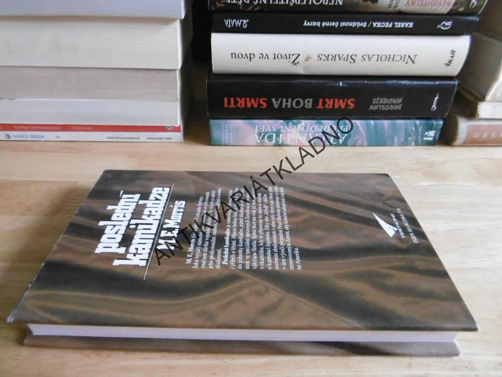POSLEDNÍ KAMIKADZE, M. E. MORRIS, **an