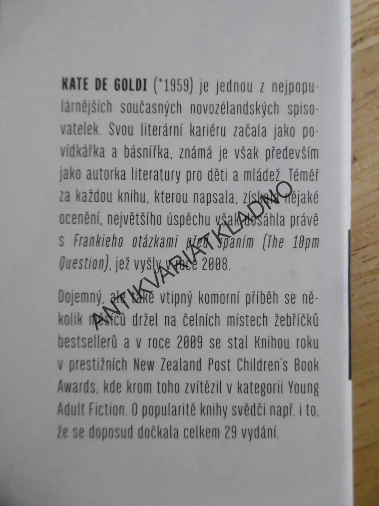FRANKIEHO OTÁZKY PŘED SPANÍM, KATE DE GOLDI, **an