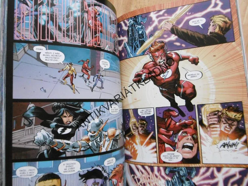 FLASH, DOKONALÁ BOUŘE, **an