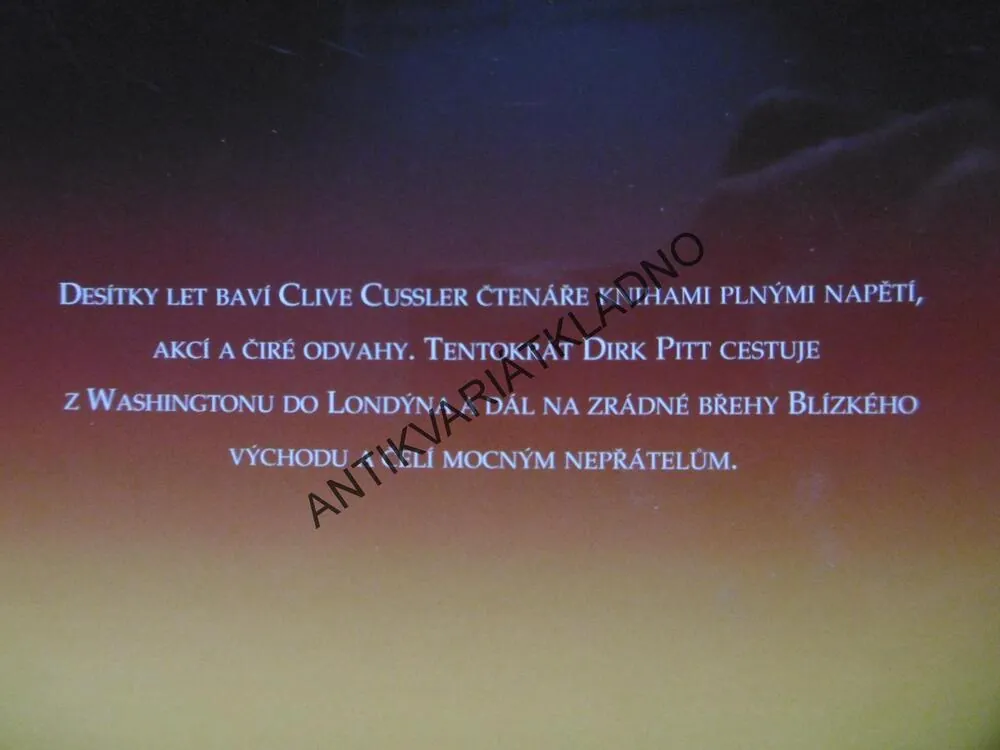 ZNAMENÍ PŮLMĚSÍCE, CLIVE A DIRK CUSSLER, **an
