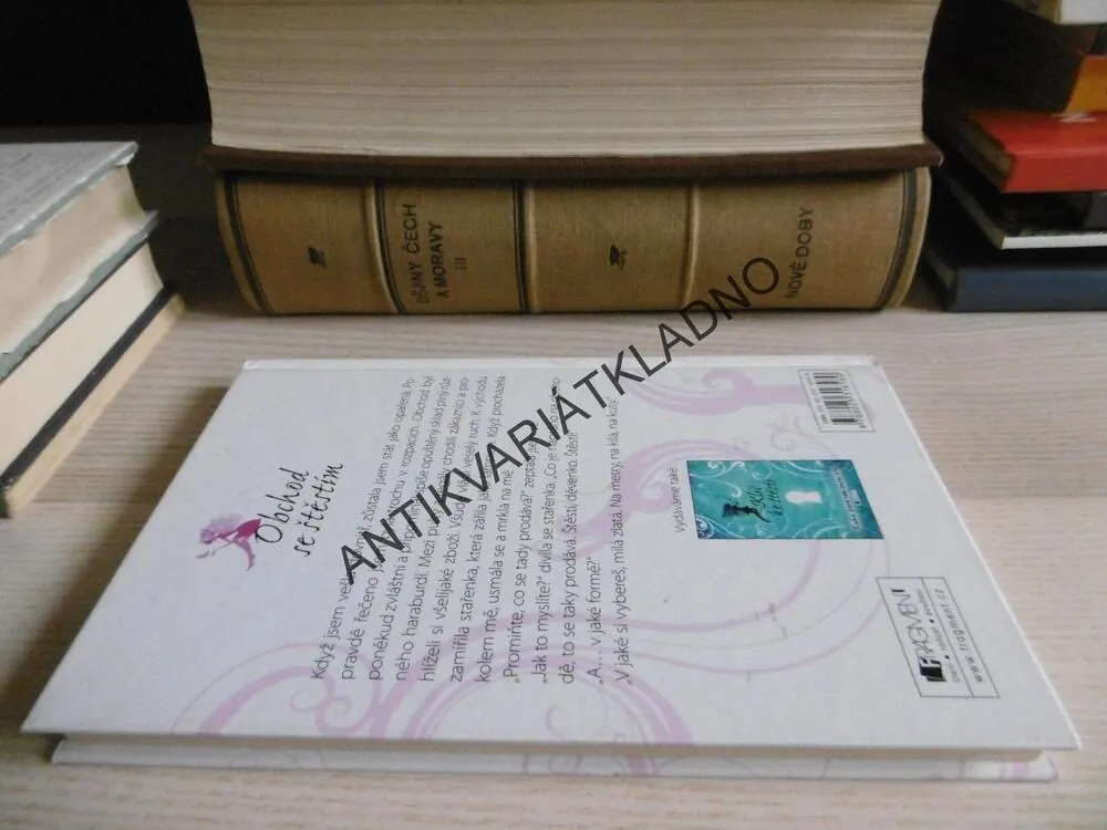 OBCHOD SE ŠTĚSTÍM, IRINA SEMINA, **an