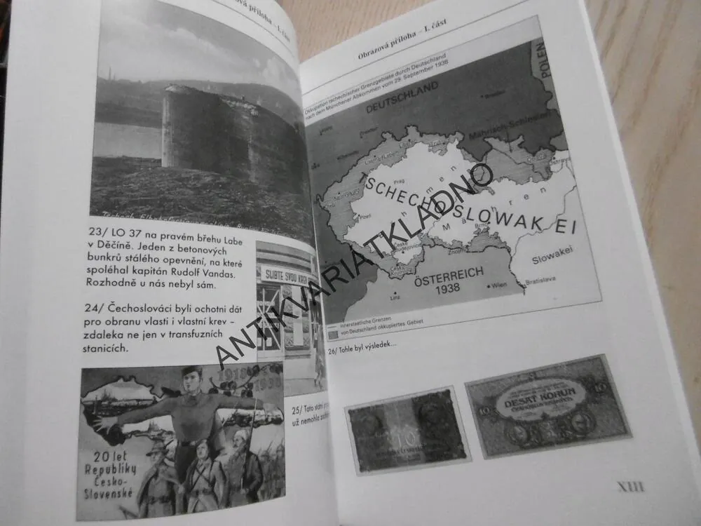 HITLER PŘED BRANAMI, VÁCLAV JUNEK, **an