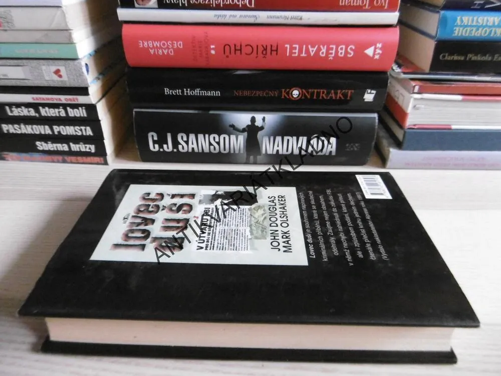 CESTA DO TEMNOT, JOHN DOUGLAS, MARK OLSHAKER