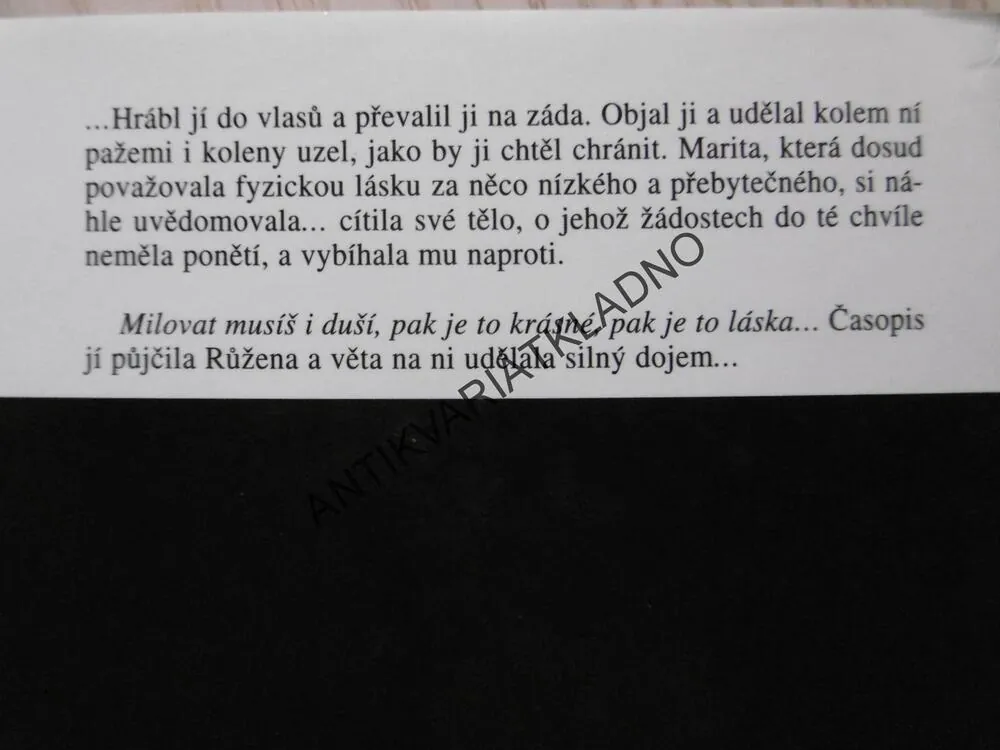 ČERNÁ V BÍLÉ, BLANKA KUBEŠOVÁ, **an