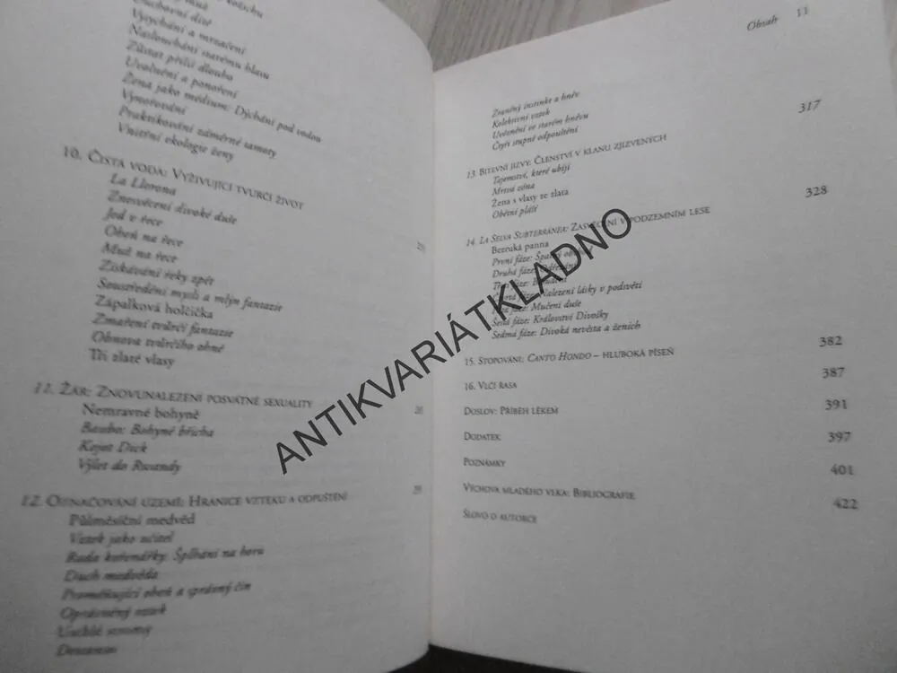 ŽENY, KTERÉ BĚHALY S VLKY, CLARISSA PINKOLA ESTÉS, **an