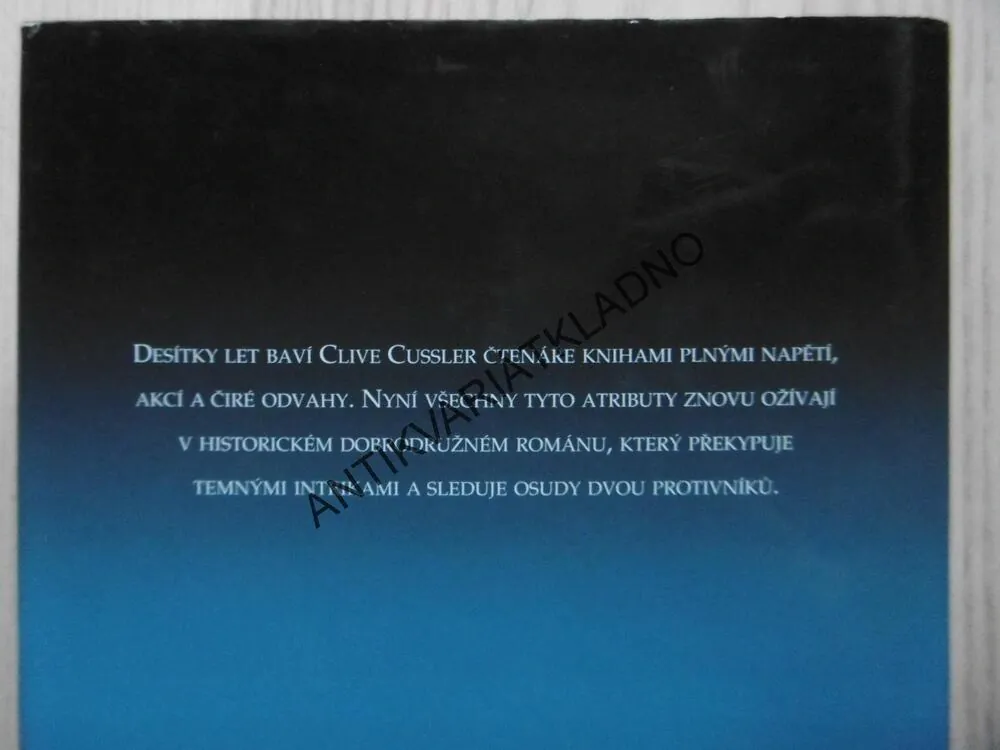 NIČITEL, CLIVE CUSSLER, **an